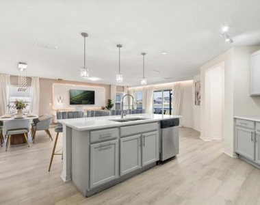 4717 Blue Diamond Street - Photo Thumbnail 10