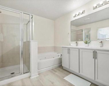 4717 Blue Diamond Street - Photo Thumbnail 13