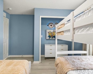 4717 Blue Diamond Street - Photo Thumbnail 19