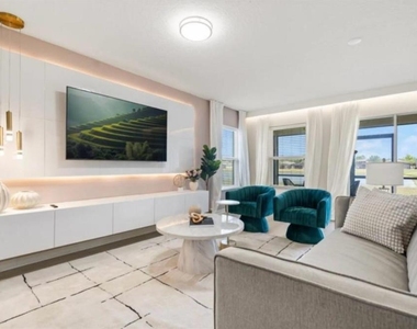 4717 Blue Diamond Street - Photo Thumbnail 5
