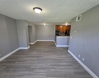 6130 Westgate Drive - Photo Thumbnail 20