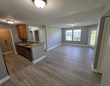6130 Westgate Drive - Photo Thumbnail 13