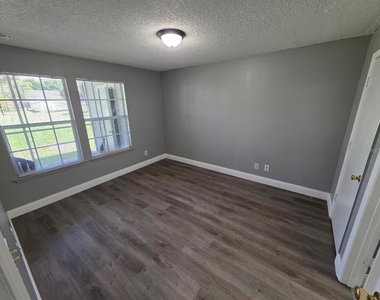 6130 Westgate Drive - Photo Thumbnail 23