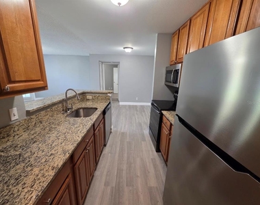 6130 Westgate Drive - Photo Thumbnail 16