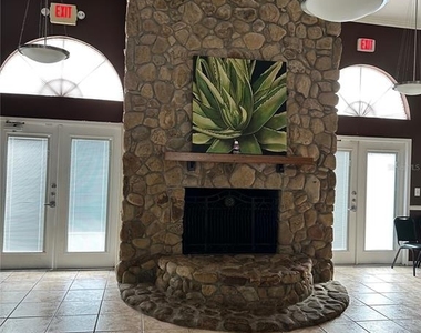 6052 Westgate Drive - Photo Thumbnail 16