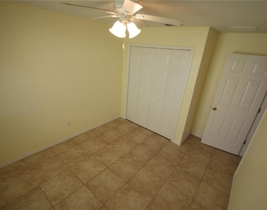 217 Robin Road - Photo Thumbnail 18