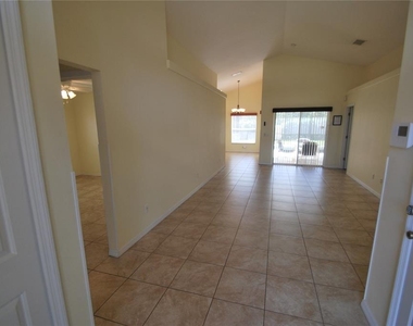 217 Robin Road - Photo Thumbnail 19
