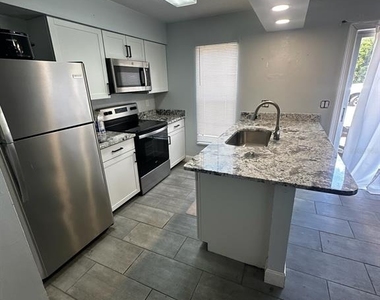 4151 Se 21 Street - Photo Thumbnail 3
