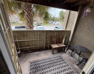 305 Wymore Road - Photo Thumbnail 13