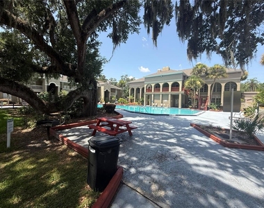 305 Wymore Road - Photo Thumbnail 20