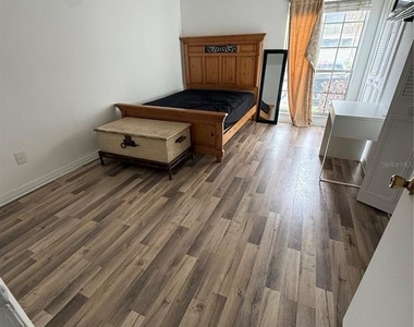 305 Wymore Road - Photo Thumbnail 8