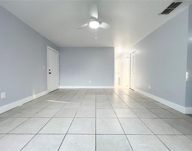 11340 Cardiff Drive - Photo Thumbnail 11