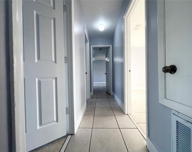 11340 Cardiff Drive - Photo Thumbnail 19