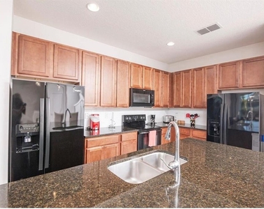2659 Calistoga Avenue - Photo Thumbnail 12