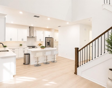 2321 Endeavor Way - Photo Thumbnail 6