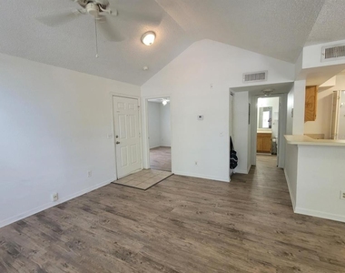 1021 S Hiawassee Road - Photo Thumbnail 2