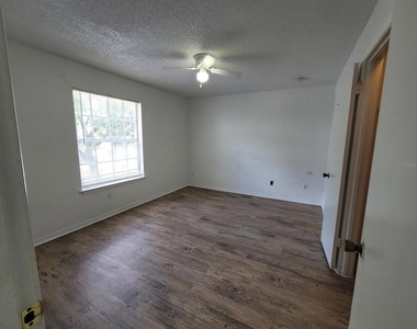1021 S Hiawassee Road - Photo Thumbnail 8