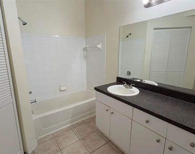 6348 Raleigh Street - Photo Thumbnail 9