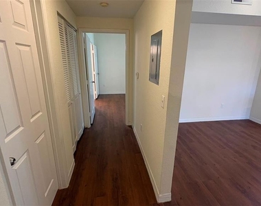6348 Raleigh Street - Photo Thumbnail 14