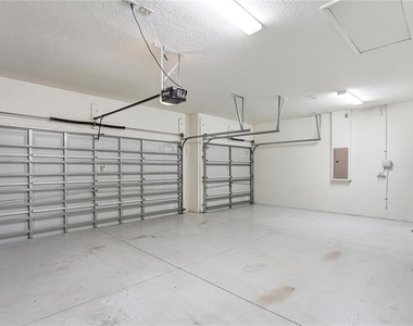 3053 Youngford Street - Photo Thumbnail 7
