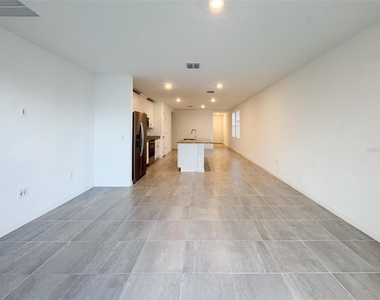 3533 Broadwing Boulevard - Photo Thumbnail 8