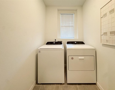 3533 Broadwing Boulevard - Photo Thumbnail 11