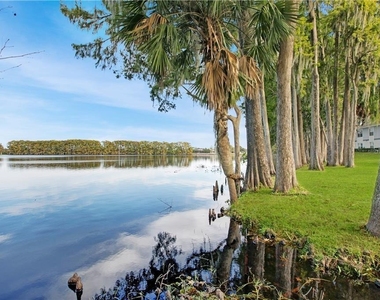 1004 Northlake Drive - Photo Thumbnail 16