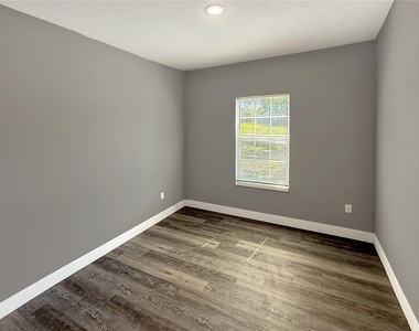 323 Pearl Street - Photo Thumbnail 14