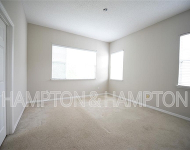2809 Eagle Claw Court - Photo Thumbnail 9