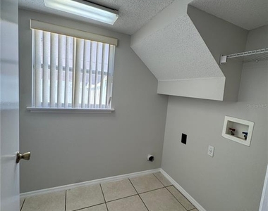 1854 Meadow Pond Way - Photo Thumbnail 16