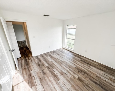 5390 Se 29th Place - Photo Thumbnail 17