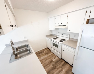 5390 Se 29th Place - Photo Thumbnail 7