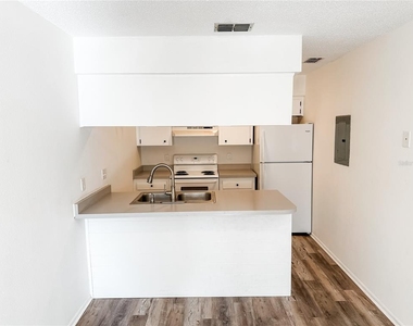 5390 Se 29th Place - Photo Thumbnail 8