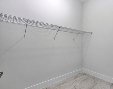 4592 Sw Channel Heights Court - Photo Thumbnail 32