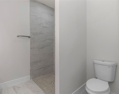 4592 Sw Channel Heights Court - Photo Thumbnail 31
