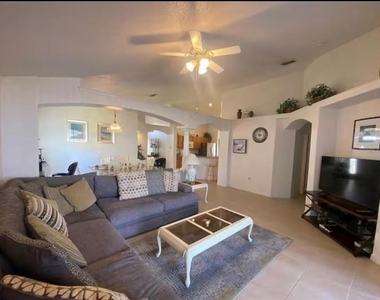 622 Eagle Pointe S - Photo Thumbnail 5