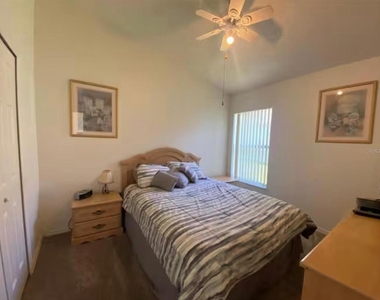 622 Eagle Pointe S - Photo Thumbnail 14