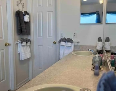622 Eagle Pointe S - Photo Thumbnail 12