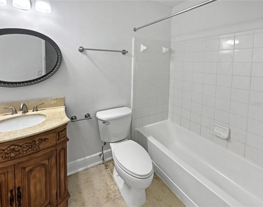 708 Secret Harbor Lane - Photo Thumbnail 13