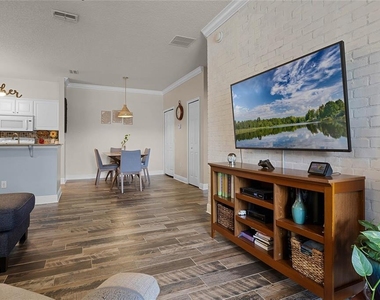 430 Southern Pecan Circle - Photo Thumbnail 9