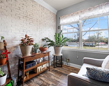 430 Southern Pecan Circle - Photo Thumbnail 8