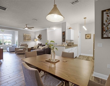 430 Southern Pecan Circle - Photo Thumbnail 7