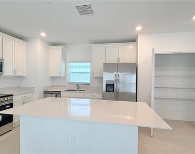 6079 Wellbeing Way - Photo Thumbnail 8