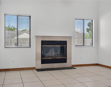 4059 Waterview Loop - Photo Thumbnail 9