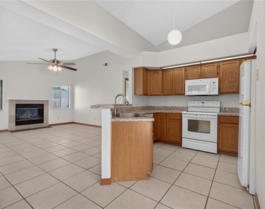 4059 Waterview Loop - Photo Thumbnail 7