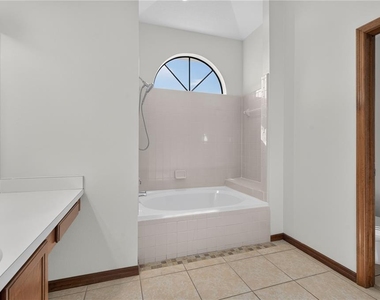 4059 Waterview Loop - Photo Thumbnail 19