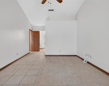 4059 Waterview Loop - Photo Thumbnail 16