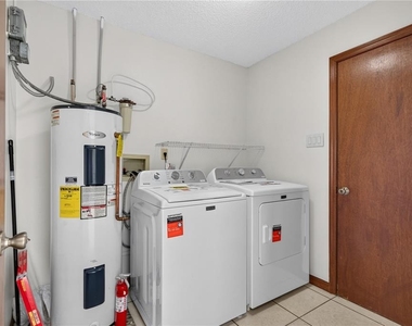 4059 Waterview Loop - Photo Thumbnail 26