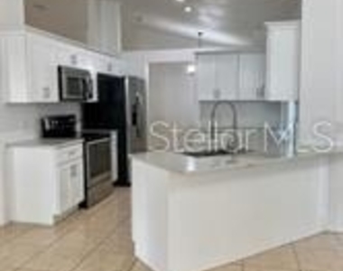 1551 Ortega Avenue - Photo Thumbnail 14