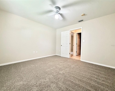 939 Pecan Street - Photo Thumbnail 8